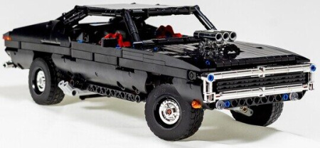 Конструктор MOULD KING 13081 - Muscle Car Доминика Торетто