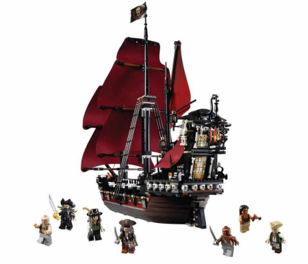 Конструктор 18015 Корабль Месть Королевы Анны