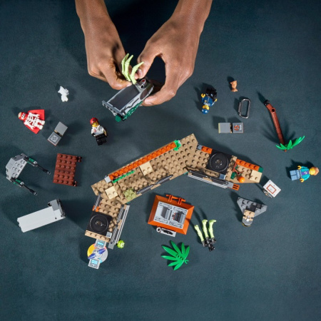 Конструктор Lego 70435 Заброшенная тюрьма Ньюберри