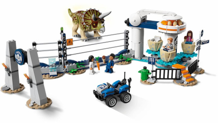 Конструктор Lari 11336 Нападение трицератопса